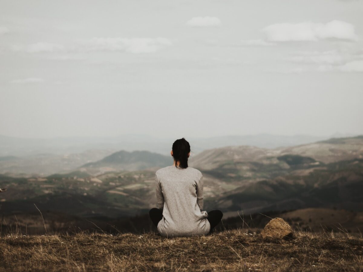 28 Ways to Find the Stillness You Need to Thrive - The Blog of